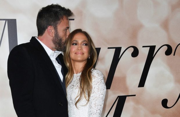 Jennifer Lopez și Ben Affleck s-au căsătorit în secret în Las Vegas
