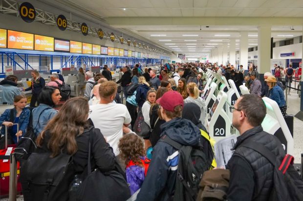 British Airways anulează o serie de zboruri, în „cea mai dificilă perioadă” din istoria întregii industrii aviatice