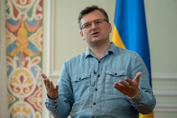 Kuleba avertizase încă de vineri că Ucraina „nu are încredere în Rusia” că va respecta acordul privind reluarea exporturilor de cereale