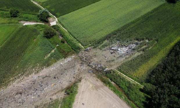 De ce transporta un avion militar ucrainean armament sârbesc în Bangladesh? Explicațiile oficiale ale ministrului apărării de la Belgrad, după accidentul aviatic din Grecia