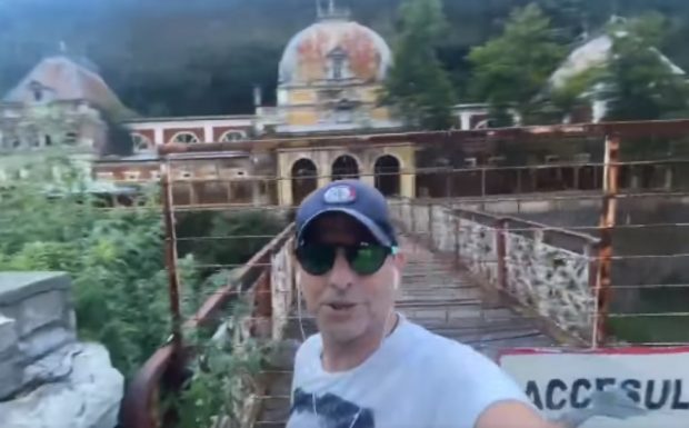 Ajuns azi într-o stațiune celebră din România, Dan Negru a rămas îngrozit de ceea ce vede: „A ajuns pe mâna noastră și am făcut-o praf! Ăștia suntem!”