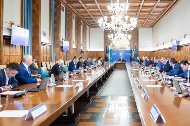 Guvernul urmează să se reunească joi în şedinţă pentru a aproba ordonanţa privind energia