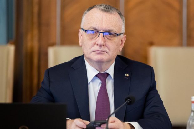 Ministrul educației propune înlocuirea notelor la sport, muzică și desen cu calificativele „Foarte Bine, Bine, Suficient și Insuficient”