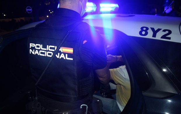 Româncă ademenită în Spania de sora ei și obligată să se prostitueze de zeci de ori pe zi. Nu se ducea să doarmă dacă nu strângea 500 de euro