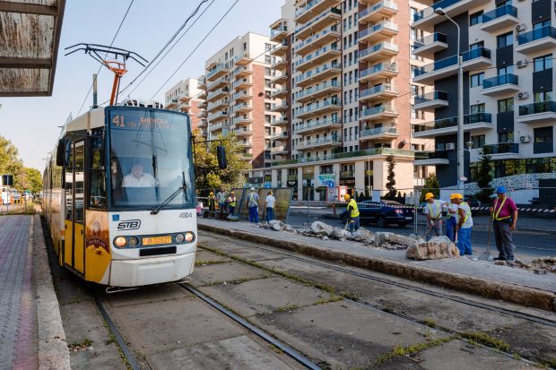 Nicușor Dan anunță că au început lucrările de modernizare pe linia tramvaiului 41. Mai multe stații, închise