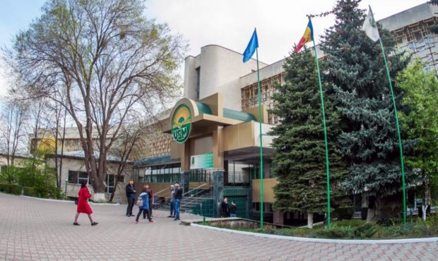 Patru universități din Republica Moldova vor fi comasate și studenții, transferați. „Mai mulți bani pentru educație și cercetare, dar nu pentru administrare”