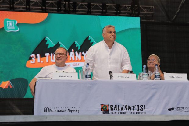Declarațiile lui Orban din România, aplaudate la Tușnad de 2.500 de oameni, i-au înfuriat pe ucraineni: „Propagandă rusă”