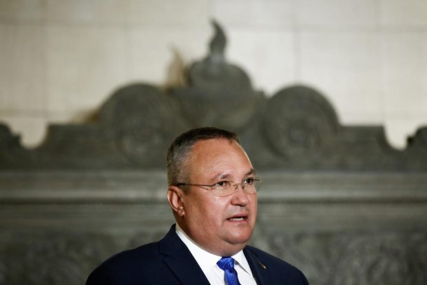 Cum motivează judecătorul care a anulat toate plângerile depuse la CNATDCU în cazul doctoratului lui Nicolae Ciucă