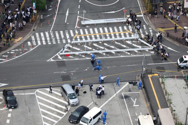 Bărbatul care l-a ucis pe Shinzo Abe avea explozibil în locuință. Poliția a evacuat cartierul în care locuia