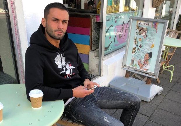 Avertizat în privința României, un suedez se uită în jur și mai că nu-i vine să creadă. „Românii pot mânca sarmale înainte de a merge la un restaurant de fițe”