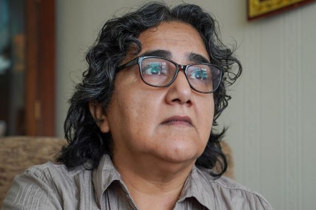 EXCLUSIV. Cum a scăpat o judecătoare din Afganistan de două atentate ale talibanilor: „M-au sunat și pe patul de spital să mă amenințe”