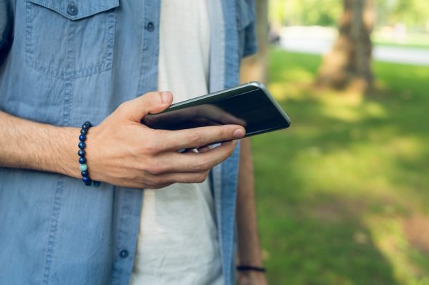 Imaginea nud a unui băiețel cu autism, de 3-4 ani, de la un centru din București, a fost găsită în telefonul unui bărbat condamnat pentru pornografie infantilă