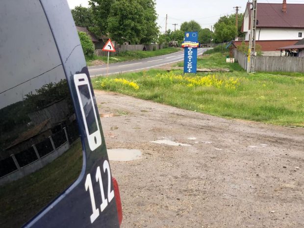 Bătaie generală între două grupări de romi într-un sat din Vaslui. Opt persoane au fost reținute, iar localitatea declarată zonă specială de siguranță