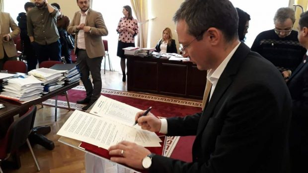 Fostul viceprimar din Iași, Gabriel Harabagiu, cercetat de ANI pentru că a semnat un act adițional la un contract între Primărie și firma unde lucrau socrii lui 