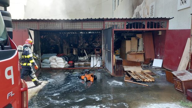 Incendiu la o anexă lipită de Opera Națională din București