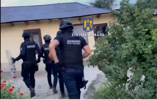 Doi jandarmi din Bârlad, bătuți crunt în urma unui scandal iscat în fața unui club