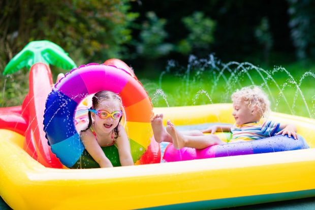Top 5 piscine gonflabile pentru copii ușor de montat în curte