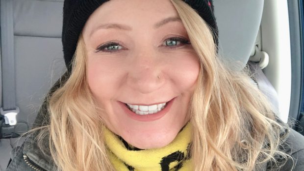 Femeia rămasă fără nimic după incendiul provocat de accidentul mortal al actriței Anne Heche a strâns o avere din donații