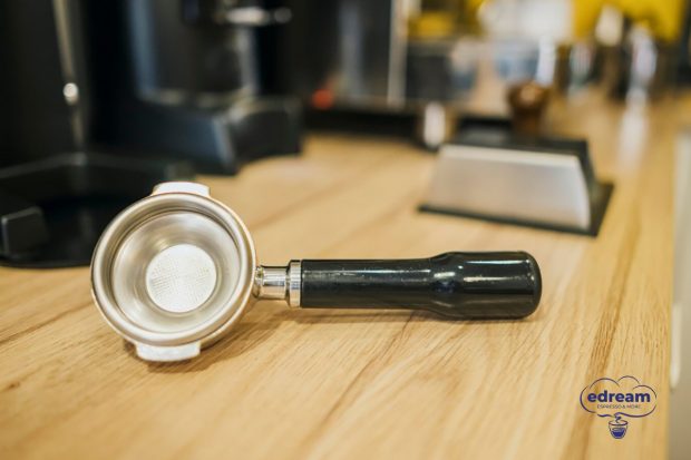 Unde găsești espressoare și accesorii barista pentru a prepara cafeaua bună așa cum îți dorești? 