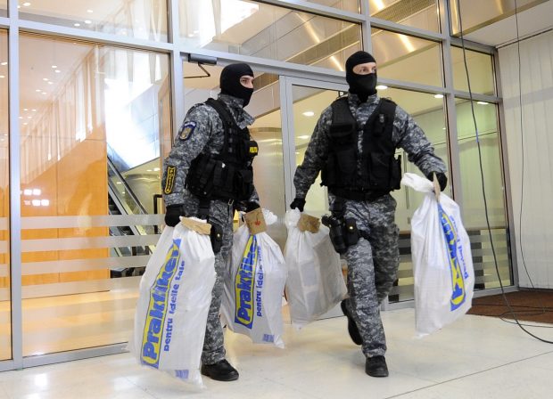 INTERVIU. Polițist de la „Antidrog”, dezvăluiri despre cum ajung drogurile în cluburi sau la festivaluri și ce riscă consumatorii: „Nici medicii nu știu uneori ce substanțe au luat”
