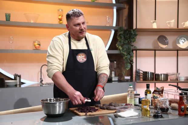 Cine este Gabriel Drăgușanu, românul care a venit din Germania pentru a participa la „Chefi la cuțite”. „Știu că voi fi concediat”