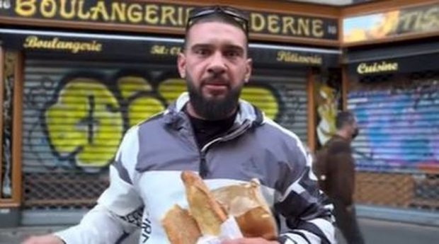 Dorian Popa a trecut prin cea mai penibilă situație într-un restaurant din Paris. Nu a avut bani să plătească. „ Am plecat lăsând lanțul de 24 de grame”