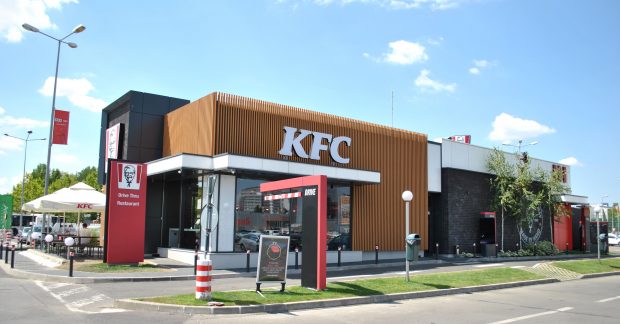 Am petrecut o zi în bucătăria KFC