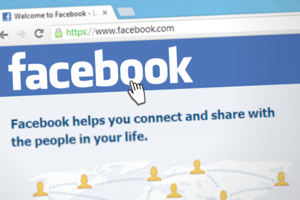 Eroare pe platforma Facebook. Fluxurile utilizatorilor au fost inundate cu postări ciudate