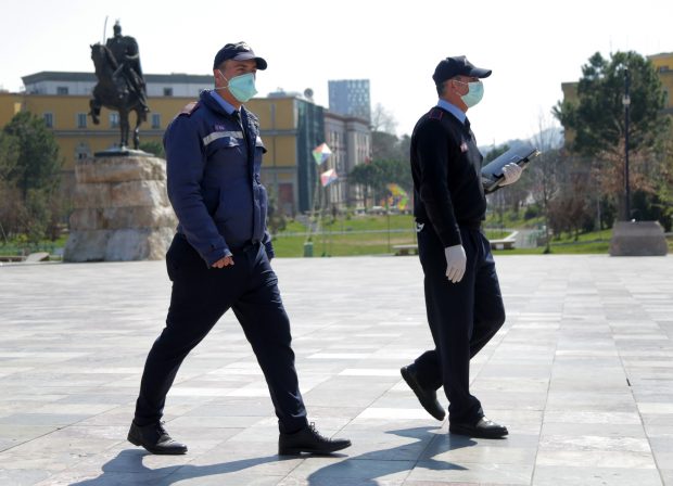 Caz de spionaj, anunțat de Albania: Doi ruși și un ucrainean au încercat să intre într-o uzină de armament