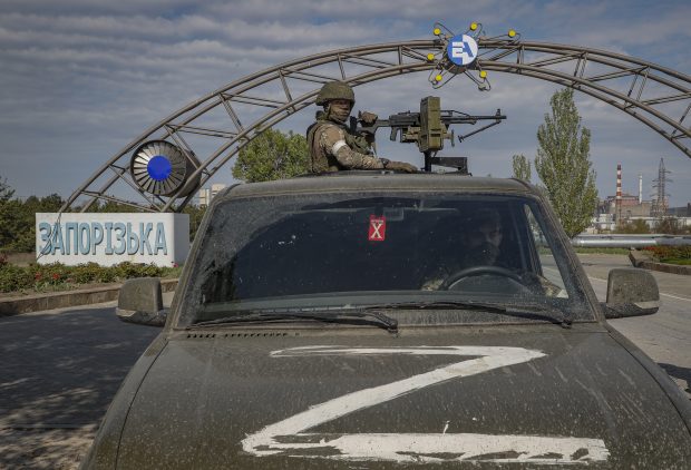 Mărturii ale lucrătorilor de la centrala nucleară Zaporojie: ”Suntem ținuți sunt amenințarea armei de către ruși”