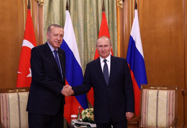 Acord Rusia-Turcia pentru consolidarea cooperării economice şi energetice după întâlnirea lui Putin cu Erdogan de la Soci