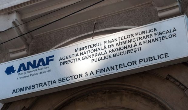 Alertă la sediul ANAF din sectorul 3, după ce s-a descoperit un bagaj suspect. Oamenii au fost evacuați din clădire