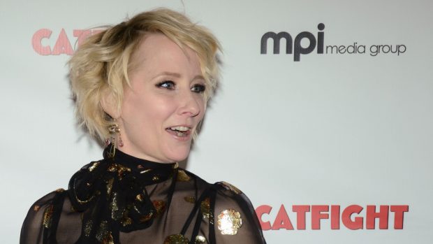 Actrița Anne Heche, internată în stare gravă, după ce a intrat cu mașina intr-o casă din Los Angeles și a declanșat un incendiu