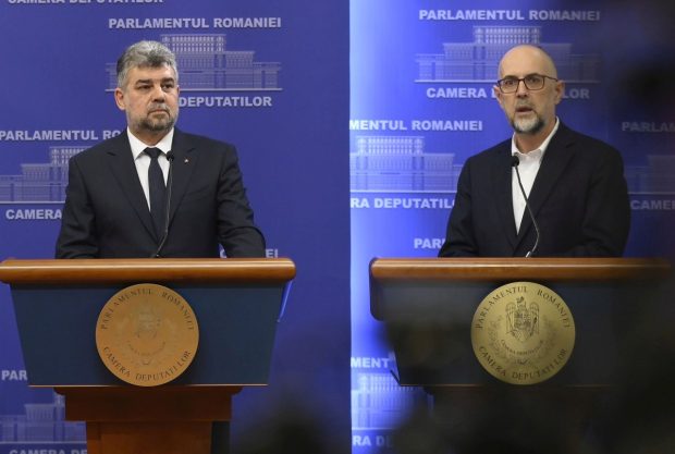 Kelemen Hunor a lipsit la Ziua Marinei, unde a fost prezent Klaus Iohannis: „Azi m-am întors din concediu”. Și Marcel Ciolacu a absentat