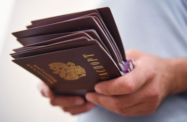 UE se pregătește să suspende acordul cu Rusia privind vizele de călătorie