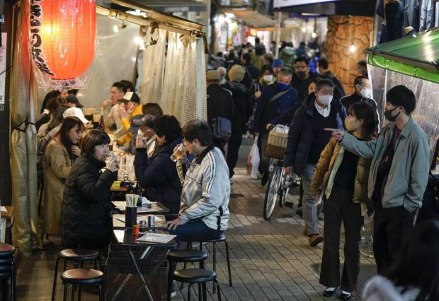 Guvernul japonez lansează o campanie prin care vrea să încurajeze consumul de alcool. Care este motivul