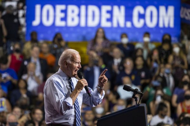 Biden denunță „semi-fascismul” republican, într-un moment în care democrații devin mai optimiști înaintea alegerilor din toamnă