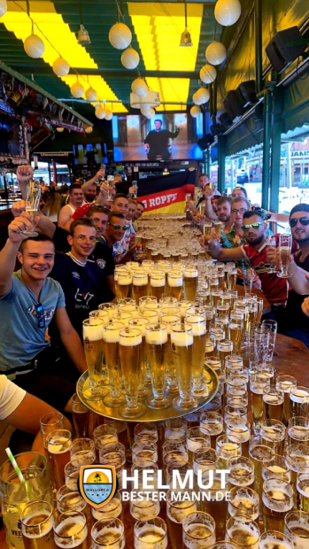 Jucătorii unei echipe de fotbal din Germania au comandat 600 de beri la micul dejun