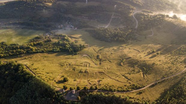 Proiect de 6 milioane de euro în Sibiu: Gușterland, un parc de distracții construit pe un deal. Imagini cu planul