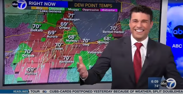 „Pot să fac asta?” Momentul viral în care un meteorolog din Chicago descoperă, în direct, că prezintă vremea pe un touchscreen