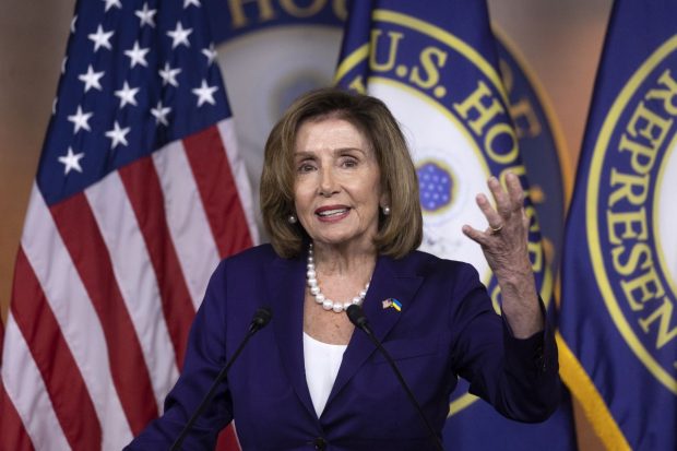 Cu 31 de ani înainte de vizita în Taiwan, Pelosi a mers în Piața Tiananmen și, spre furia Chinei, i-a omagiat pe demonstranții zdrobiți de Beijing