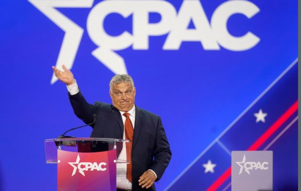„Mai puțini travestiți, mai mult Chuck Norris” vrea Viktor Orban în Ungaria. Ovații în America pentru premierul maghiar