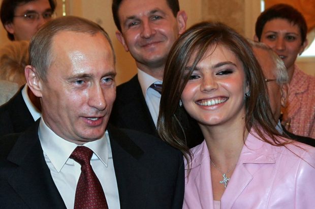 Un fost deputat rus spulberă mitul amantei lui Vladimir Putin: „Kabaeva este o operaţiune de acoperire”