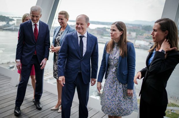 Olaf Scholz reiterează că se opune interzicerii vizelor turistice pentru ruși, invocând situația disidenților