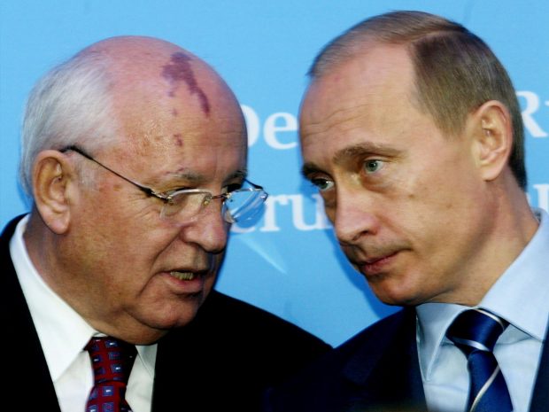 Prima reacție a lui Vladimir Putin după moartea lui Mihail Gorbaciov. „Dimineață va trimite o telegramă familiei”
