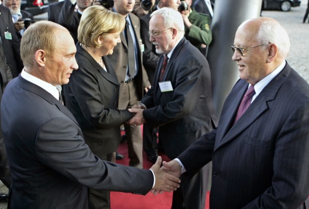 Relația de dragoste și ură dintre Gorbaciov și Putin