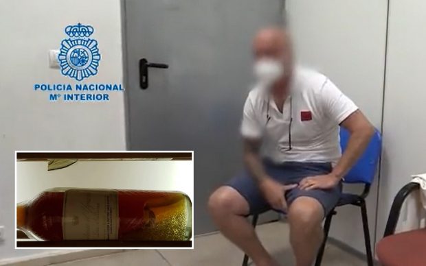 Românul care a furat o sticlă de vin unică în lume, veche de 216 ani, nu vrea să spună unde a dus-o. O fostă regină a frumuseții din Mexic l-a ajutat