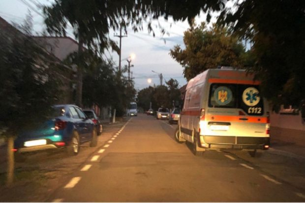 O femeie a fost găsită de fiul ei spânzurată într-o anexă a locuinței din Lugoj