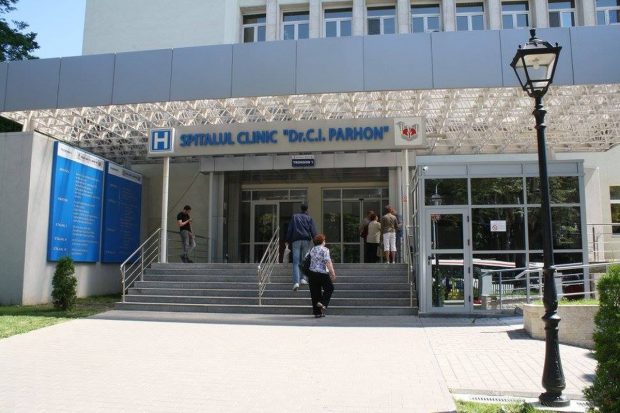 Reporter de Iași: Un medic de la Parhon apare că a lucrat, deși era în vacanță în Antalya
