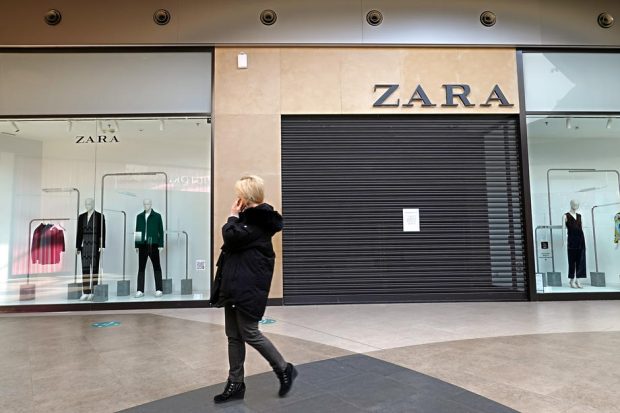 Rușii fac excursii de weekend în Belarus. Motivele se numesc Zara și H&M